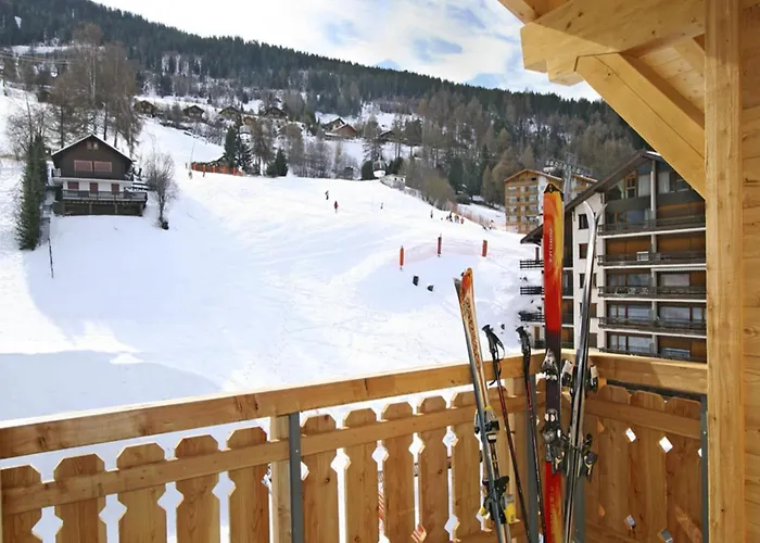 Cosy Near Slope 아파트 넨다즈