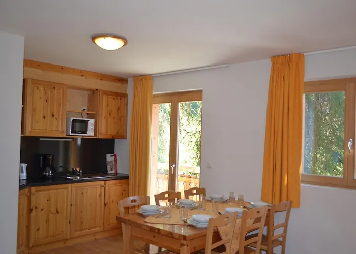 Cosy Near Slope